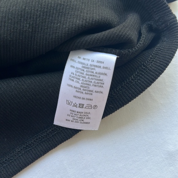 NWT Anthropologie Asymmetrical Cut Out Ribbed Knit Top-Size Small - Picture 4 of 9